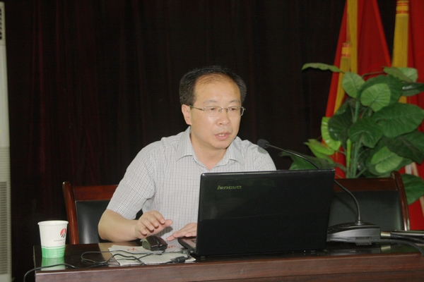 淮南國家瓦斯治理中心項目部經(jīng)理周其同為現(xiàn)場授課 淮南國家瓦斯治理中心項目部經(jīng)理周其同為現(xiàn)場授課